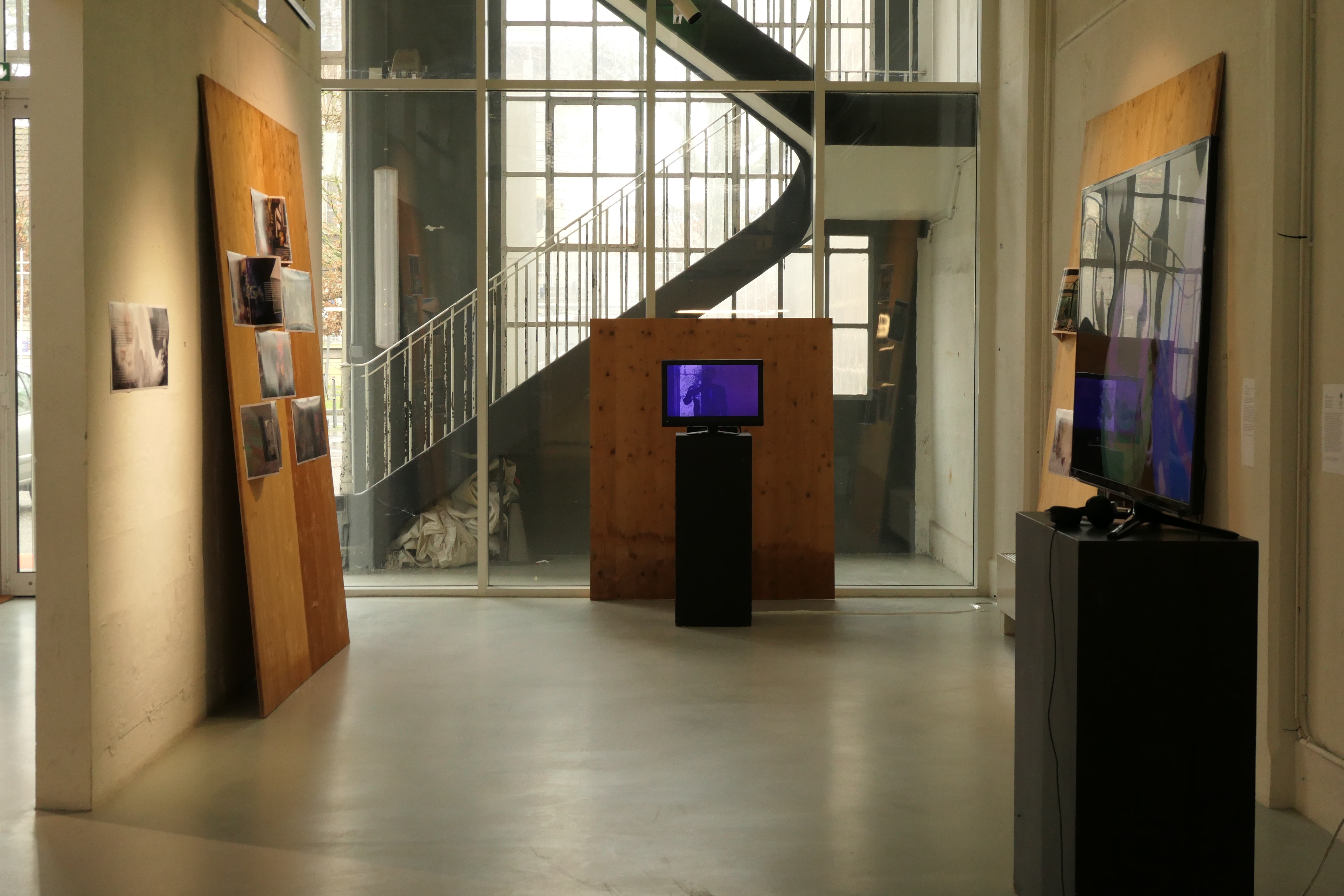 Atelier AAA, exposition au 308 maison de l'architecture, Paul-Aymar Mourgue d’Algue Sans titre (Erasing),  1999 Vidéo couleur, muette 3’46&quot; Collection Frac Nouvelle-Aquitaine MÉCA © Paul-Aymar Mourgue d'Algue