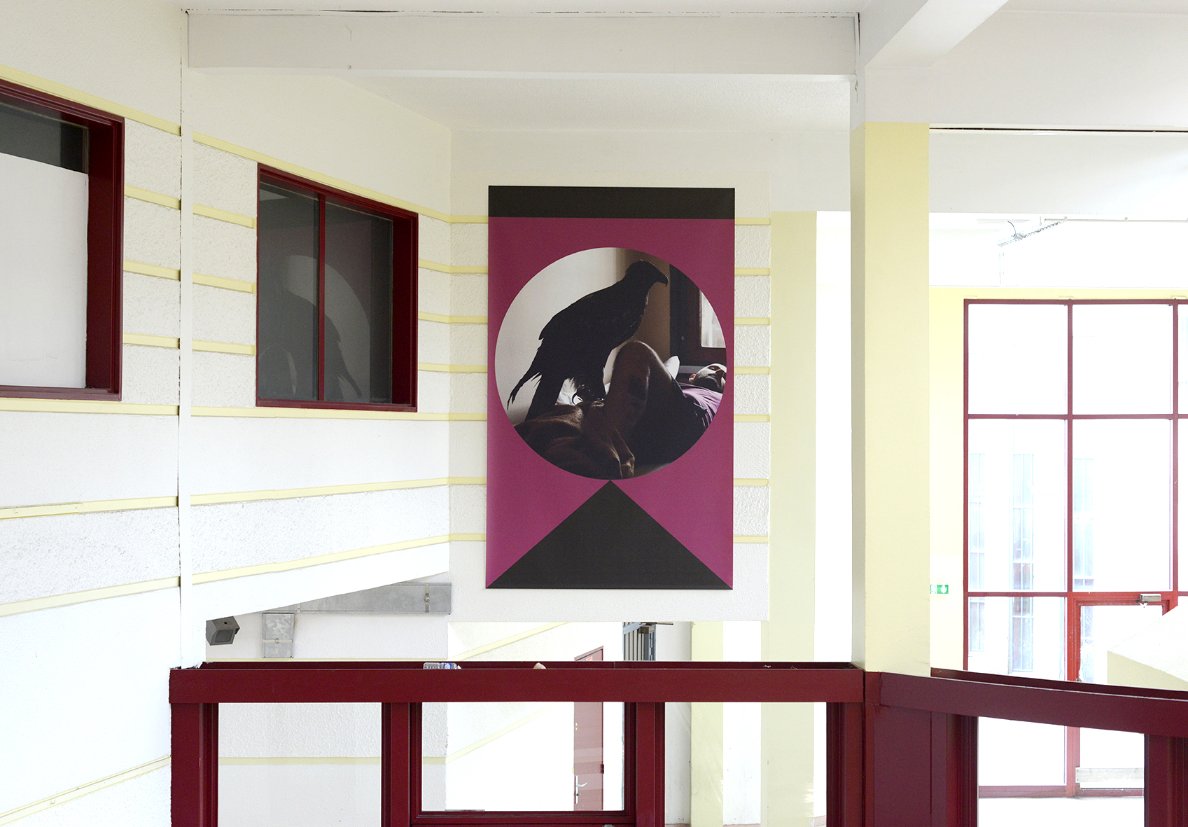 Arnaud Théval "Histoire animale de la prison" (2024) centre pénitentiaire de Villefranche-sur-Saône. Six tirages sur bâche, format 160 cm x 260 cm.