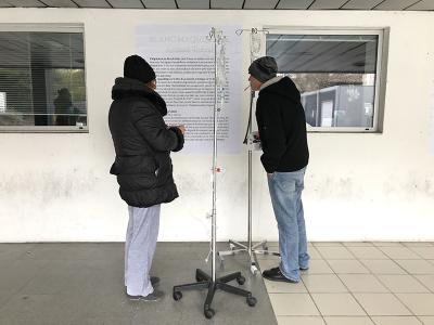 Arnaud Théval United Color of (2017) série évolutive de textes format 100 x 120 cm.