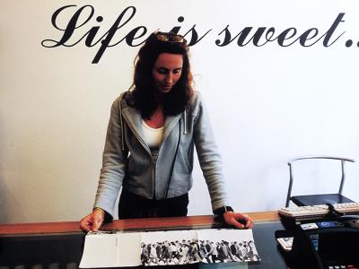 Arnaud Théval Commerce (1999) Festival Bitume, Bruxelles.