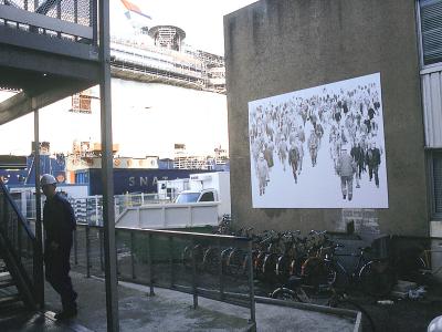 Proximités (2001), détail des pièces installées dans les chantiers de l'Atlantique.
